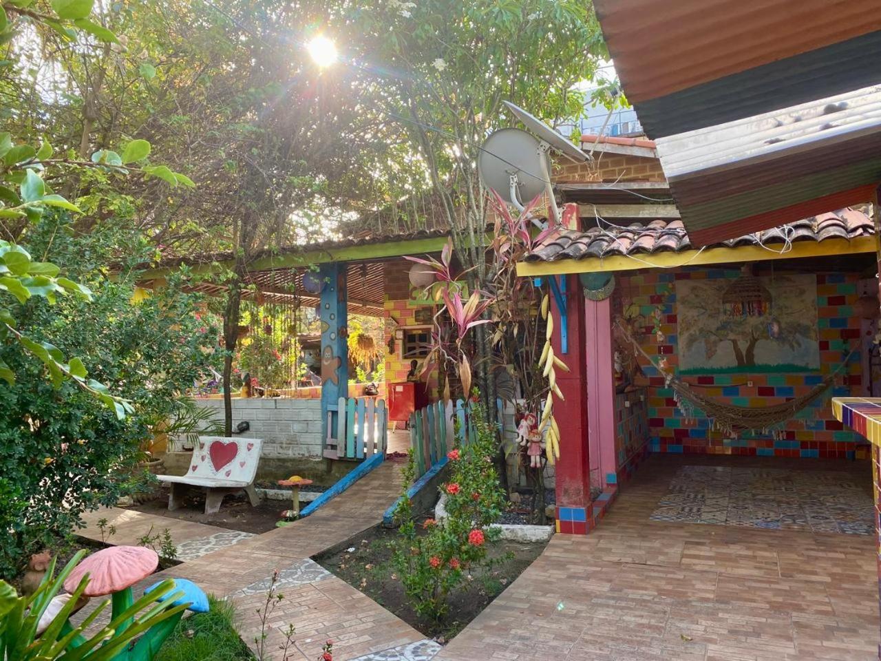 ホテル Pousada Casa Colorida Pôrto das Galinhas エクステリア 写真
